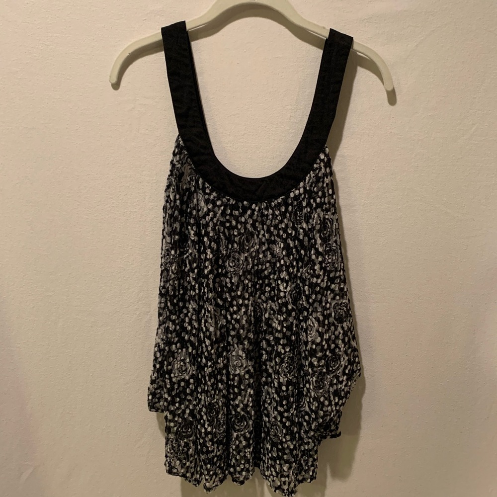 Laced tank top with open sides